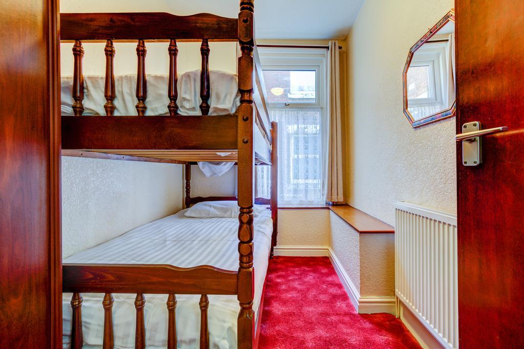 בלקפול Waverley House Apartments מראה חיצוני תמונה