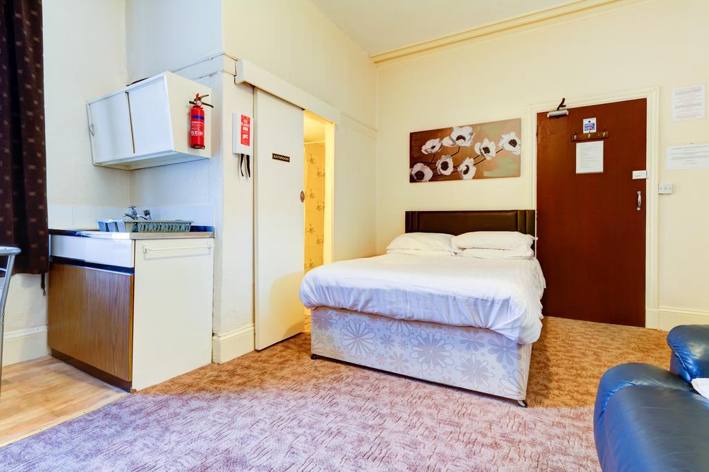 בלקפול Waverley House Apartments מראה חיצוני תמונה
