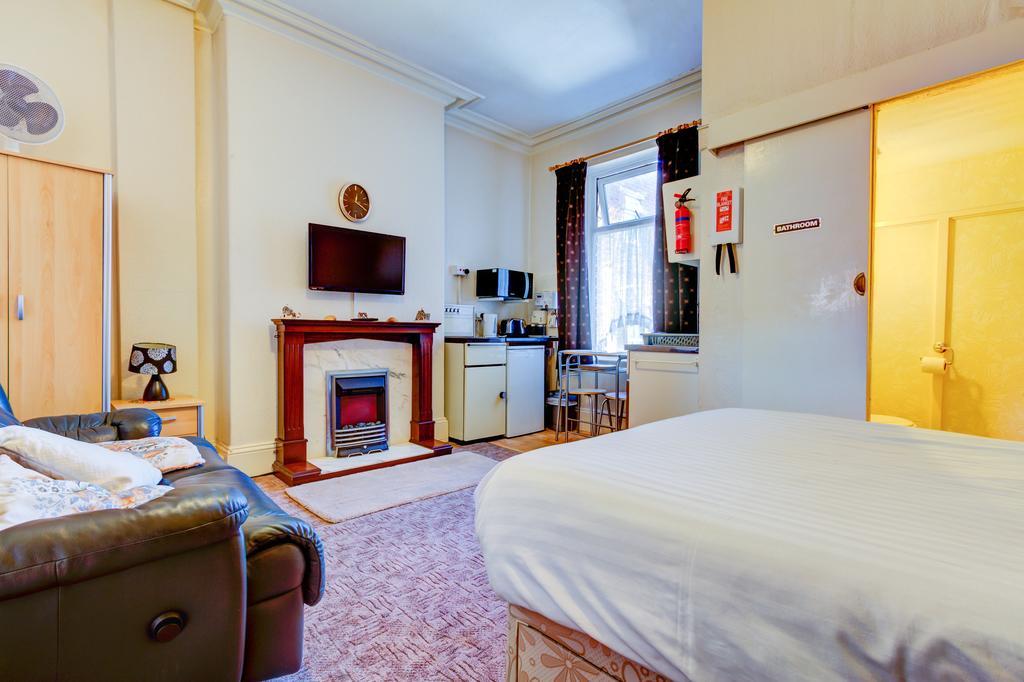 בלקפול Waverley House Apartments מראה חיצוני תמונה