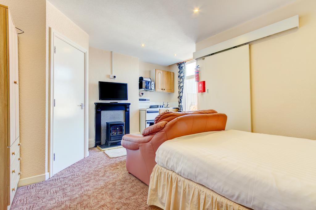 בלקפול Waverley House Apartments מראה חיצוני תמונה