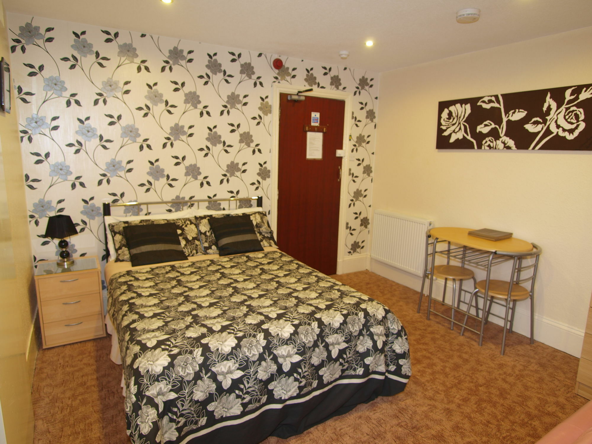 בלקפול Waverley House Apartments מראה חיצוני תמונה